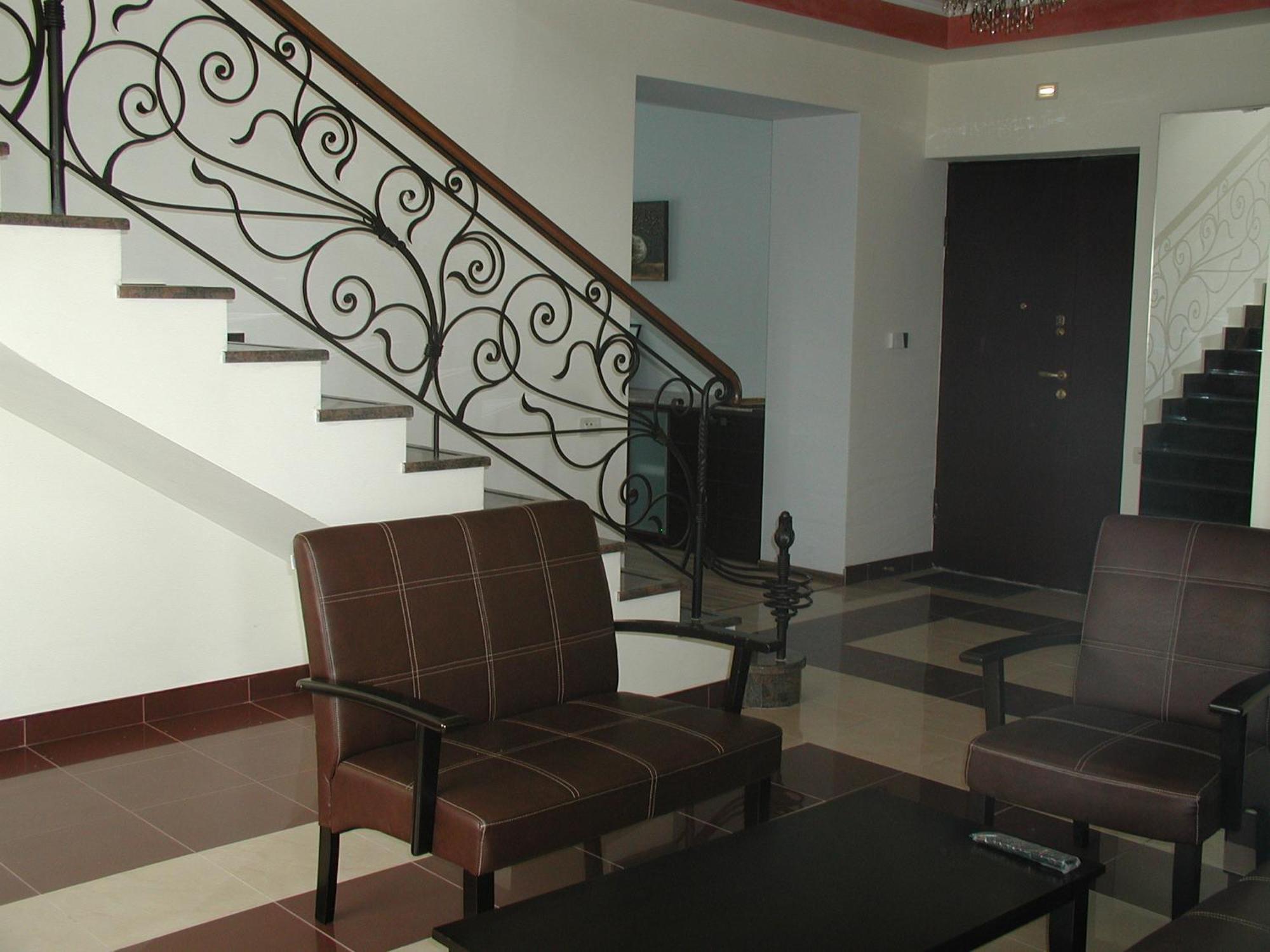 Hotel Grig Yerevan Bagian luar foto