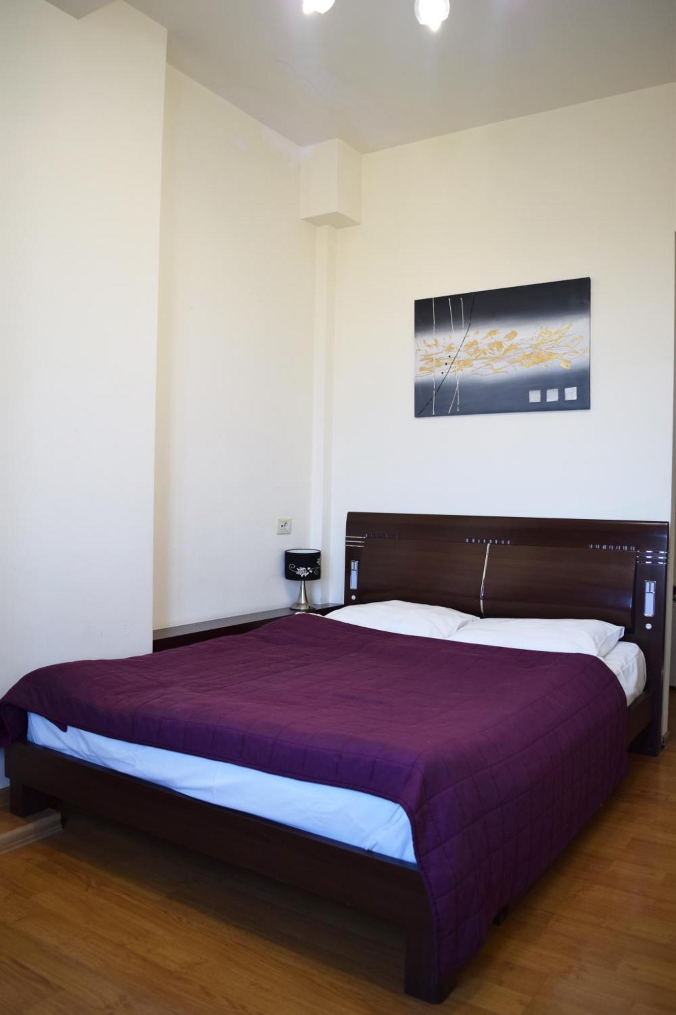 Hotel Grig Yerevan Bagian luar foto
