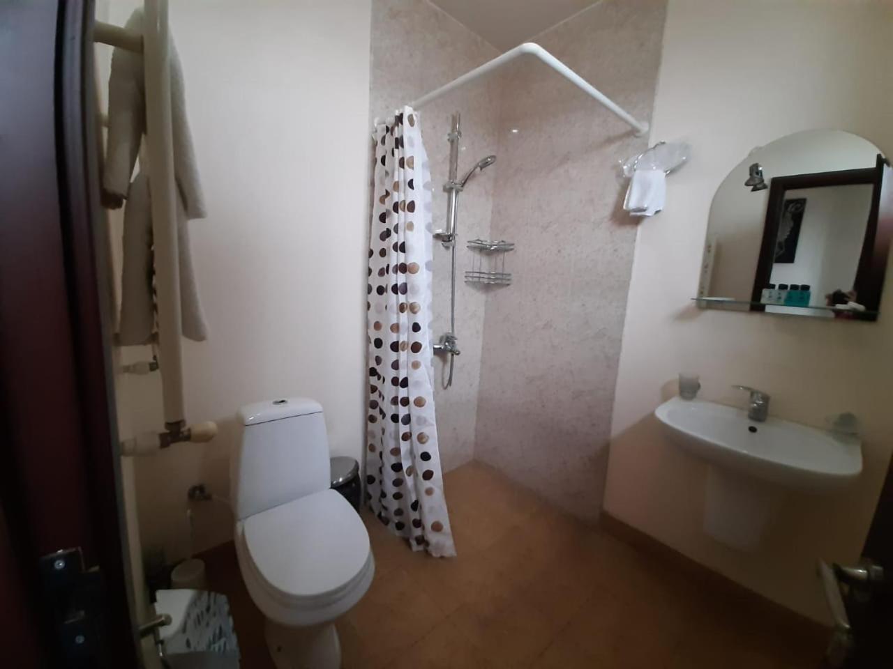 Hotel Grig Yerevan Bagian luar foto