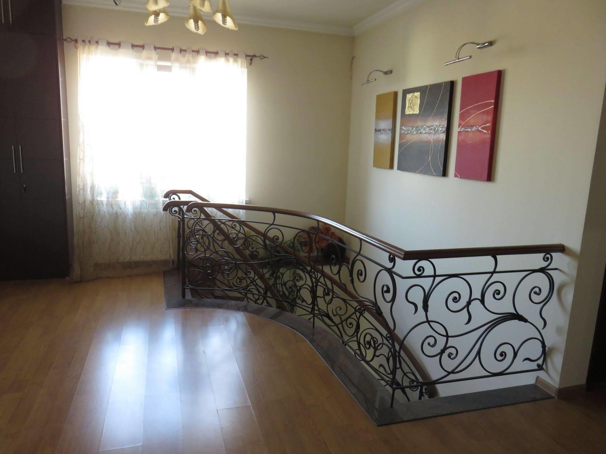 Hotel Grig Yerevan Bagian luar foto